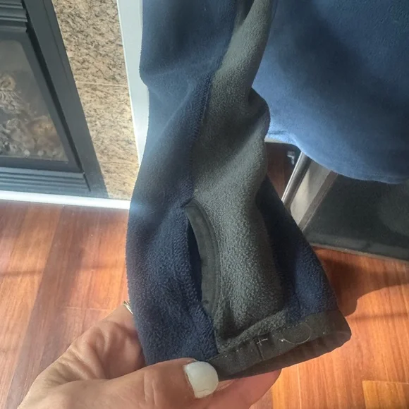 The North Face Dark Blue and Gray Pullover - Picture 4 of 8